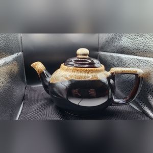 Vintage Phaltzgraff Brown Drip  TEA POT